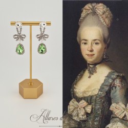 Boucles d'oreilles XVIIIe Noeud Argenté - strass Vert Clair