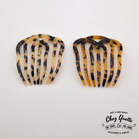 1940'S Comb - Peigne des années 1940 - Reproduction